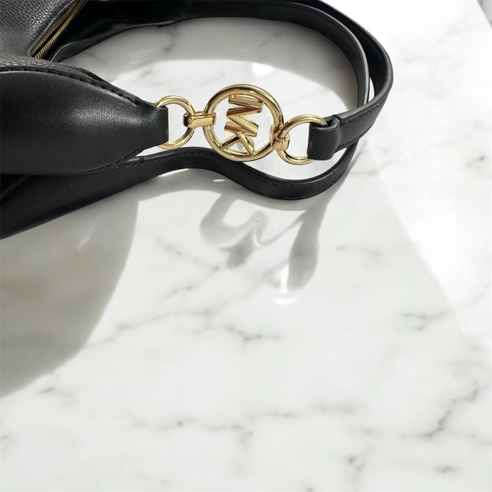 MICHAEL KORS
Logo Leather Hobo Bag - Picture 4 of 6
